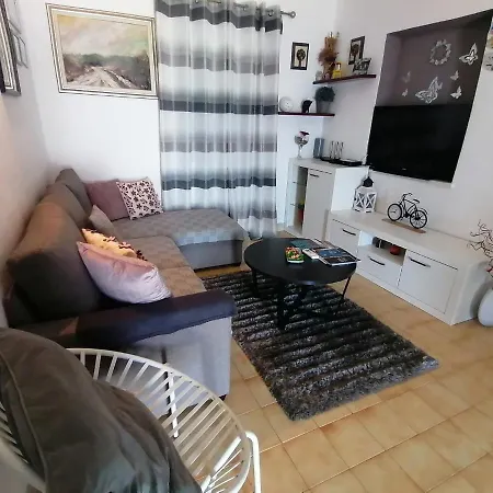 Ruza Vjetrova Postira