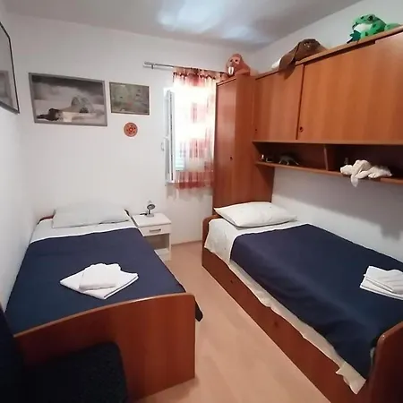 Ruza Vjetrova Lägenhet Postira